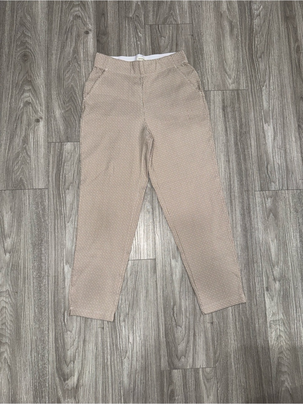 Max Studio Beige Textured Ankle Pants